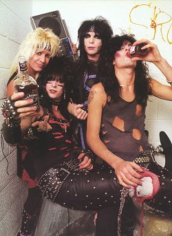 MÖTLEY CRÜE 1983 : Neil - Sixx - Mars - Lee